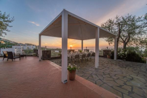 Villa Carolina Sorrento Private Heated mini Pool and sea view Sorrento